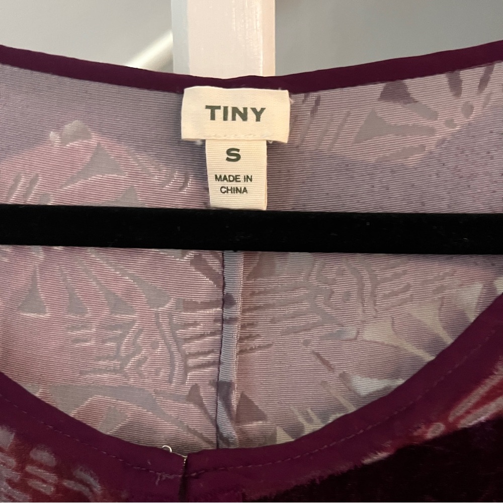 Woman's TINY Velvet Oversized Purple Blouse Size-Small - Picture 3 of 5